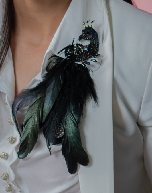 Amelia Black Detachable Feathers Brooch